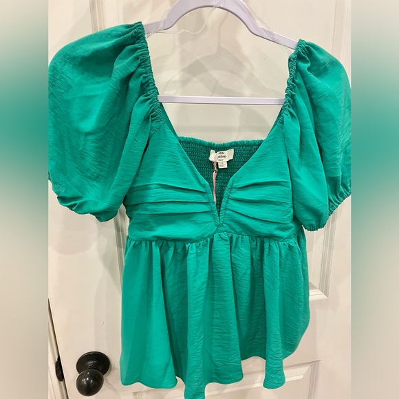 Entro Top NWT size small - Picture 1 of 2